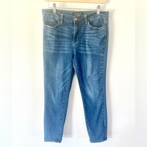 Judy Blue Relaxed Fit Medium Wash Cropped Jeans Style JB82102 Size 31